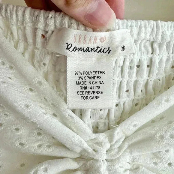 Urban Romantics Eyelet Lace Peplum Crop Top, Size Medium - Picture 9 of 16